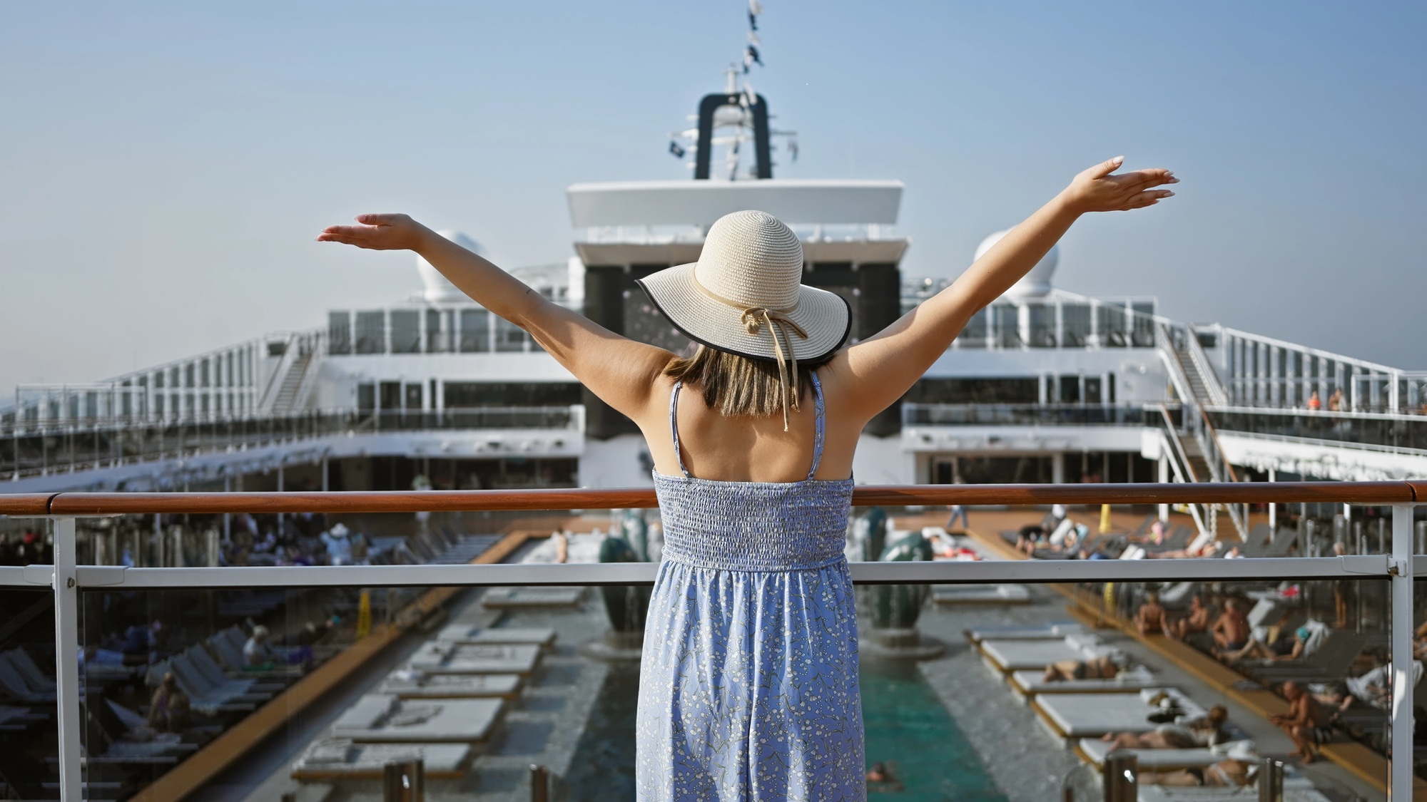 « Les jeunes adultes sont aujourd’hui les plus nombreux à être déjà montés à bord - et à vouloir repartir », souligne l'étude - Photo : Depositphotos.com @Krakenimages.com
