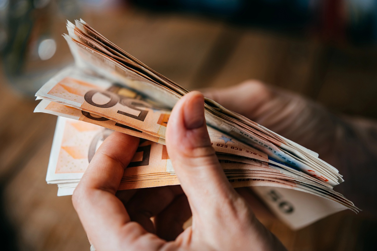 Sur le marché des changes, l’euro s’impose comme la devise la plus forte cette année - Depositphotos.com, gregorylee