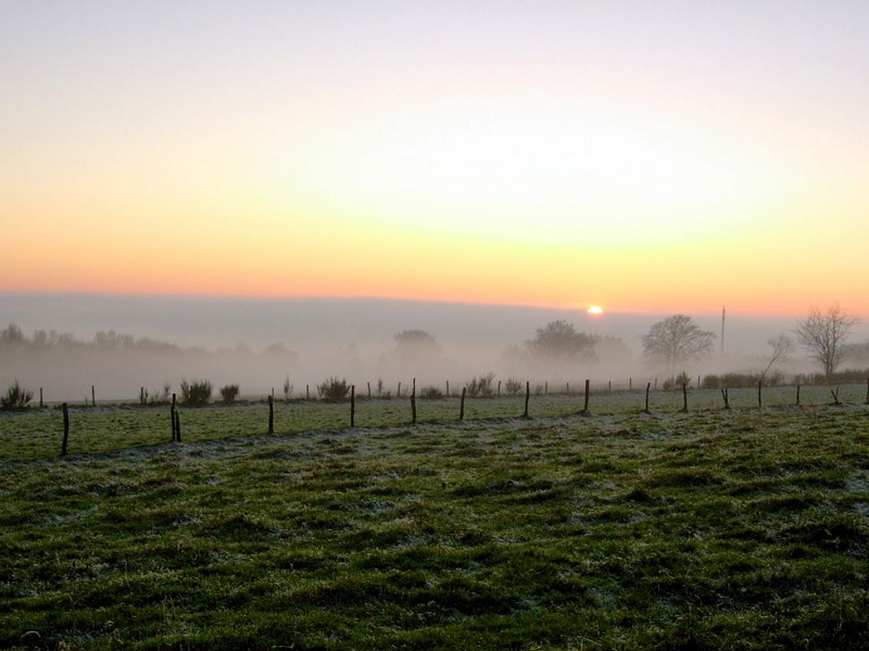 Six administrateurs du réseau Selectour Afat ont démissionné, parce qu'ils en ont marre du brouillard qui plane en permanence sur un Conseil d'Administration opaque, parce qu'ils en ont ras la casquette de ne pas être tenus au courant d'affaires qui méritent pourtant l'attention - Photo Photo-libre.fr Six administrateurs du réseau Selectour Afat ont démissionné, parce qu'ils en ont marre du brouillard qui plane en permanence sur un Conseil d'Administration opaque, parce qu'ils en ont ras la casquette de ne pas être tenus au courant d'affaires qui méritent pourtant l'attention - Photo Photo-libre.fr