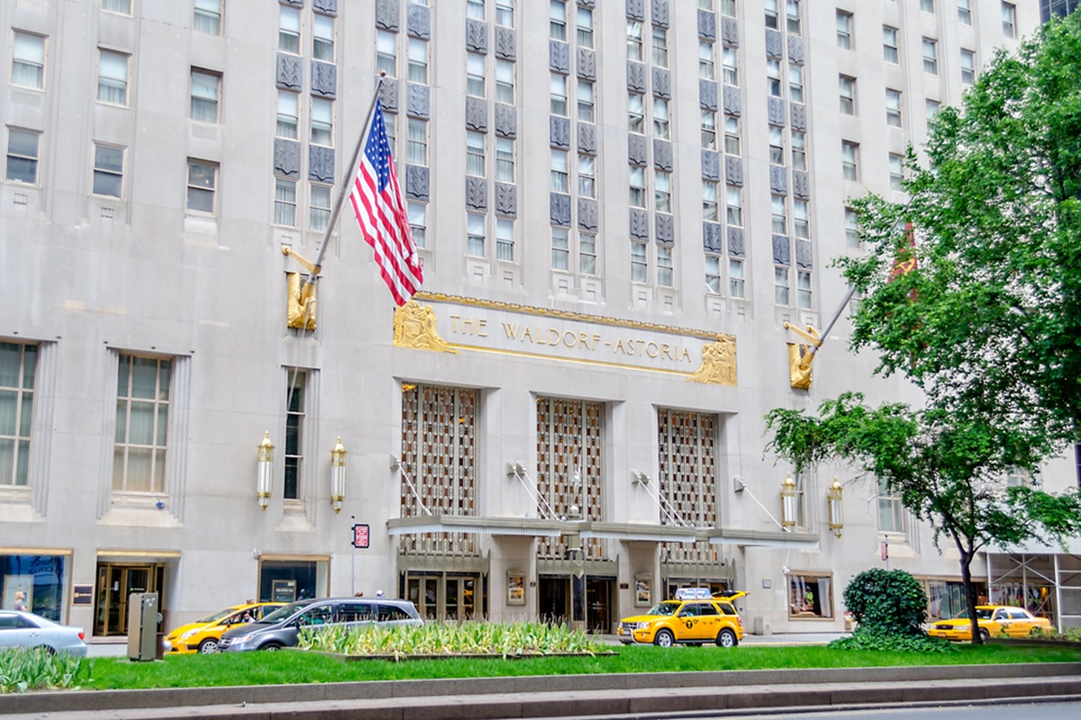Le Waldorf Astoria New York rouvre après huit ans de travaux. @depositphotos/marcorubino