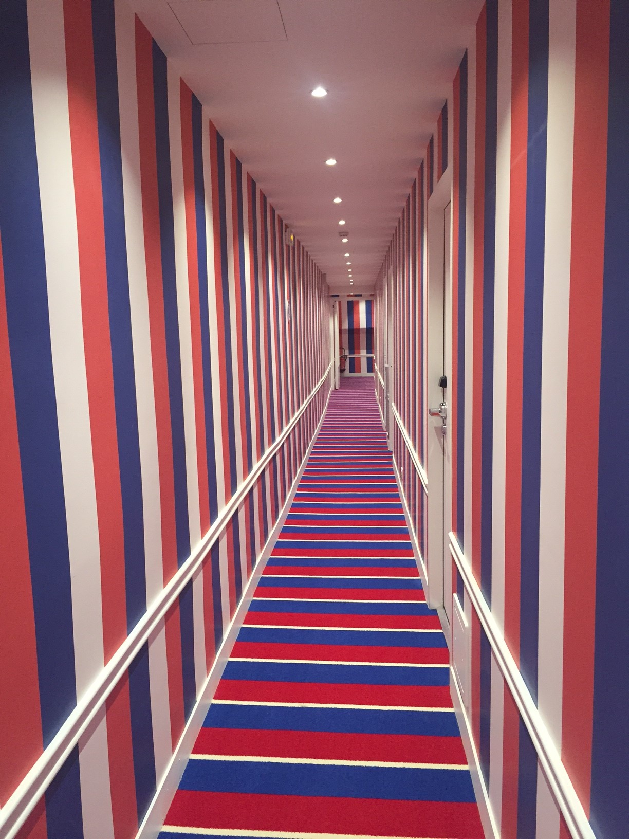 Hallway-Hotel 34B