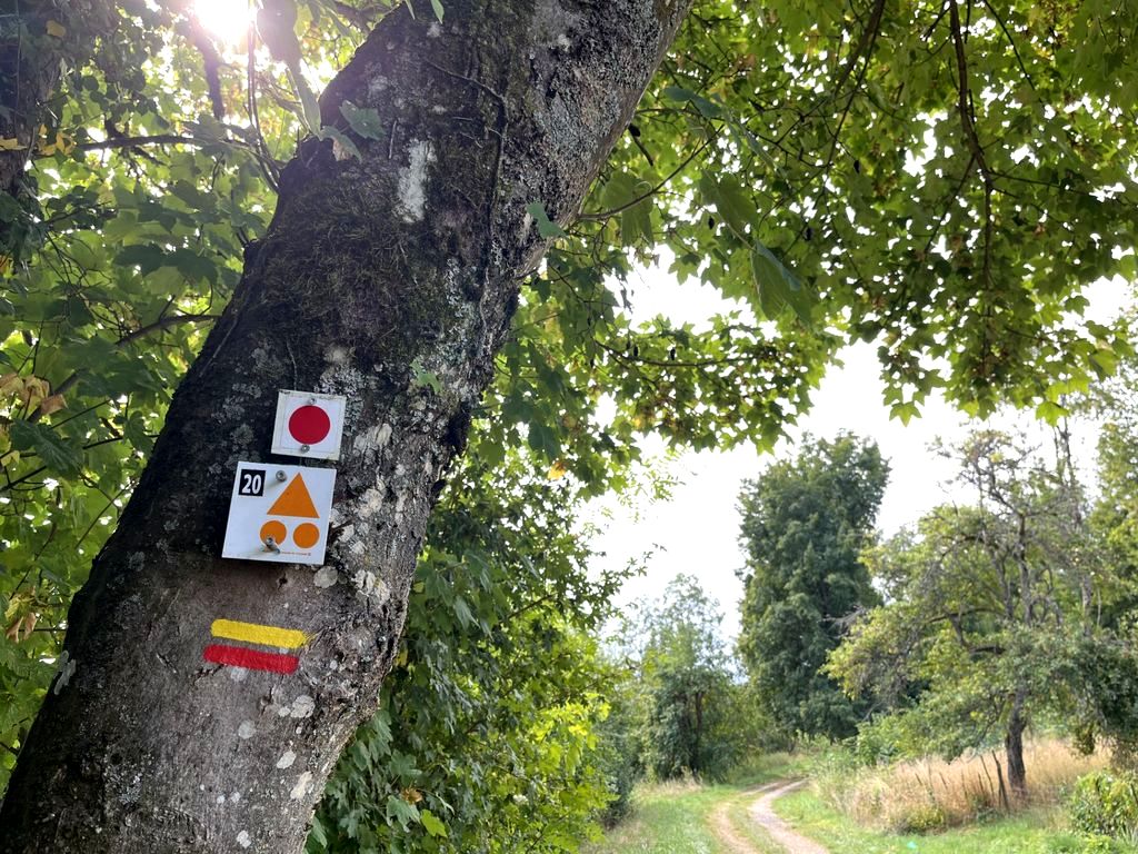 D'innombrables chemins de randonnée sont balisés (© PB)