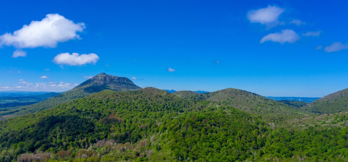 Le Panoramique des Dômes reprend du service - Depositphotos.com Auteur studioM