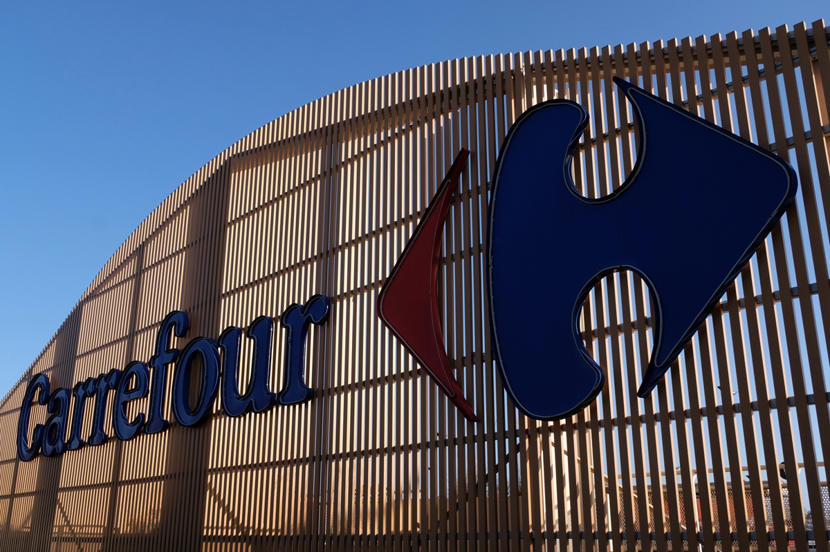 La fondation "Je pars tu pars il part" a signé un partenariat d'envergure avec Carrefour Voyages - DepositPhotos.com, modesto3