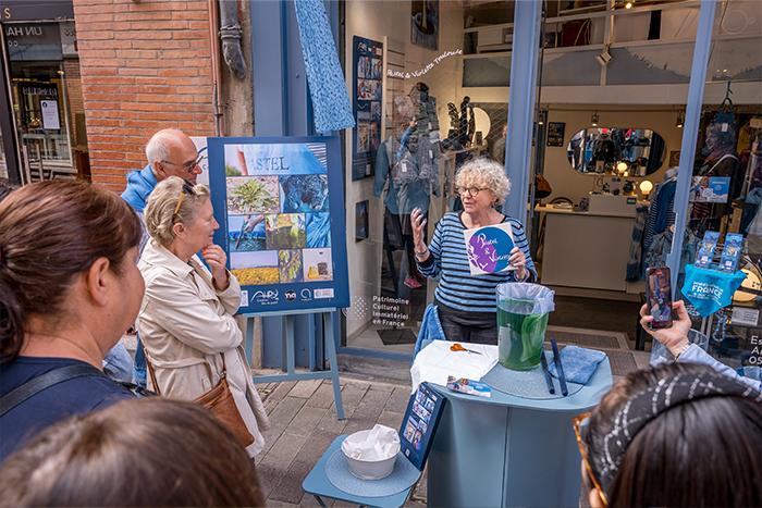 Visite guidée « teinture pastel » chez AHPY © Rémi Deligeon