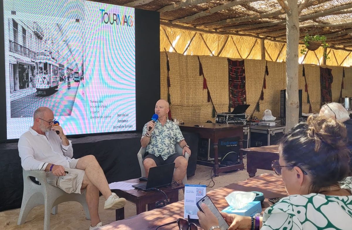 Jean da Luz a accepté de se prêter au jeu des questions-réponses face à Yannick Faucon, lors de la convention 2025 des Entreprises du Voyage Centre Est en Égypte - Photo : AB