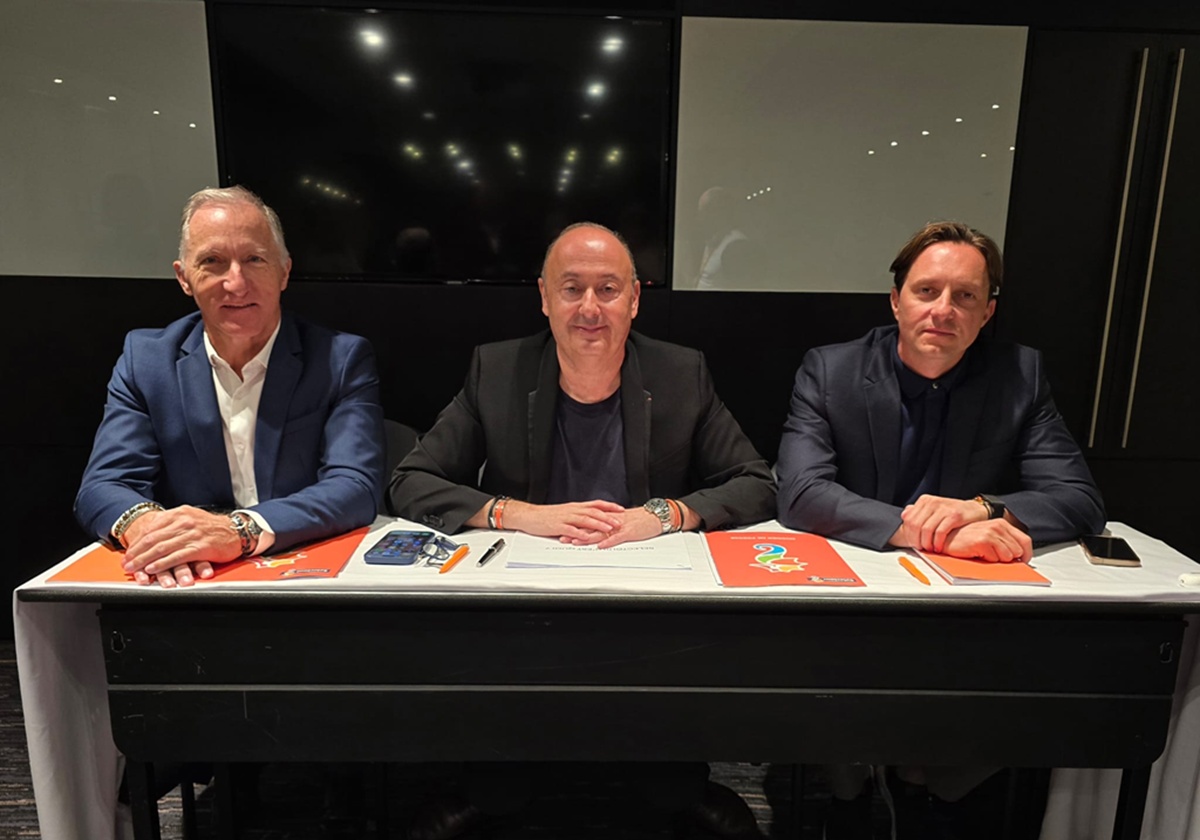 Jean-Noël Lefeuvre, Laurent Abitbol et Natale Scaglia lors de la conférence organisée en marge du congrès - Photo CE