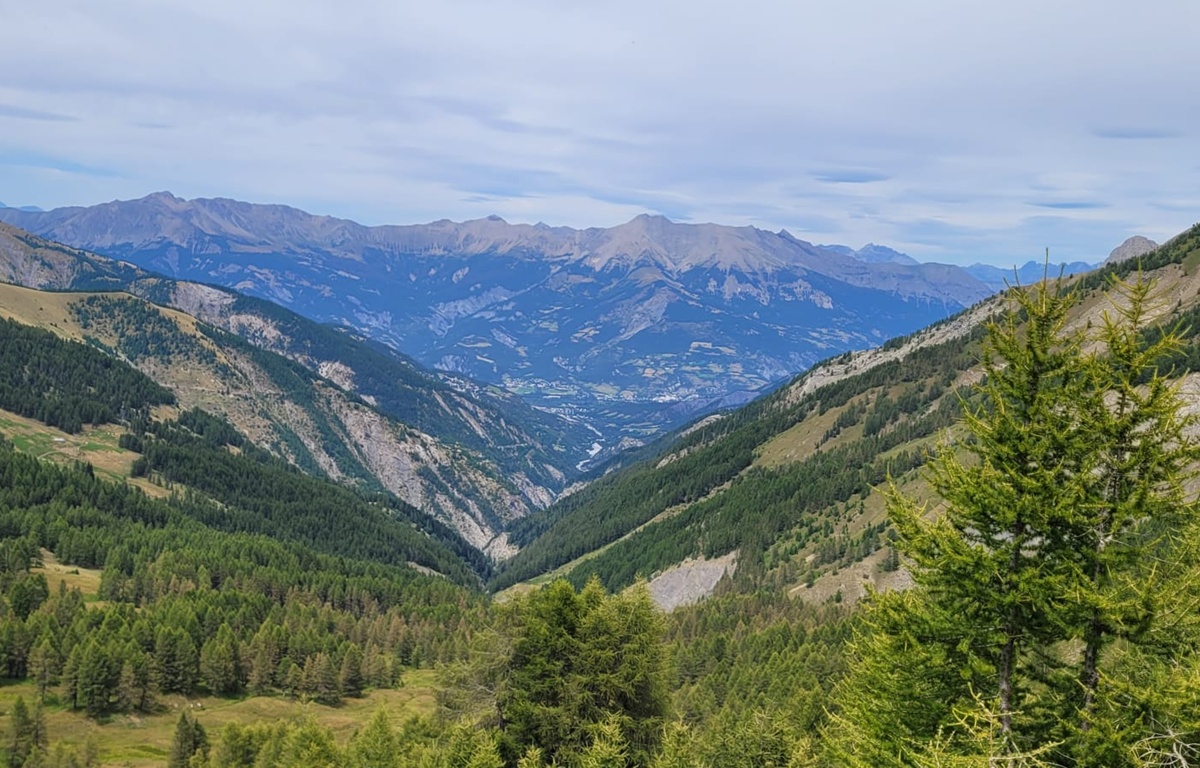 L’Espace Lumière est un domaine qui rassemble les stations de Pra-Loup et de La Foux d’Allos, soit 180 km de pistes, en faisant le 2e plus grand domaine skiable des Alpes du Sud - Photo : A.B.