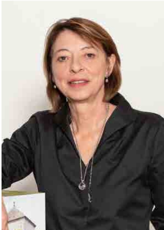 Sylvie Pellegrin honorée dans l’Ordre national du Mérite - Photo : Gites de France