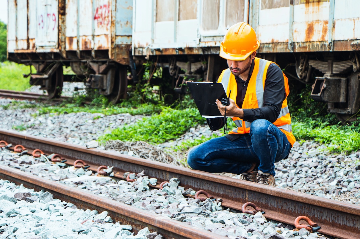 Transilien SNCF Voyageurs prévoit 600 recrutements en Île-de-France en 2026 - Depositphotos.com, @anusak5537
