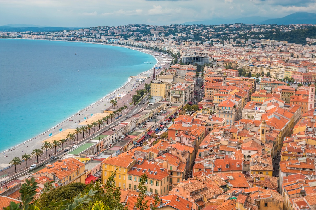 Maison Albar – Le Victoria organise une journée portes ouvertes pour recruter à Nice - Depositphotos @NIce vue de La Défense à Paris Vue de La Défense à Paris Belle vue sur la baie d'Halong P pocholocalapre@yahoo.com