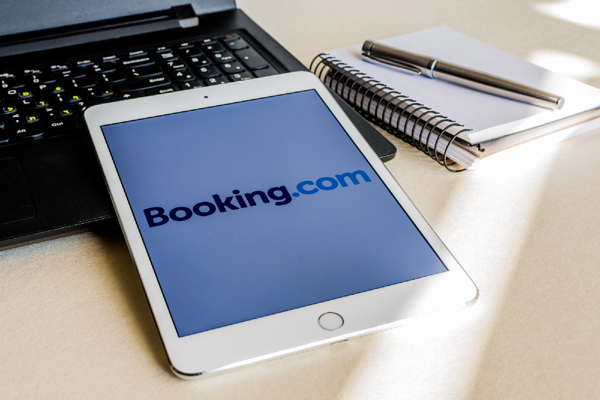 Navan annonce un partenariat renforcé avec Booking.com - Depositphotos.com   Auteur Wirestock