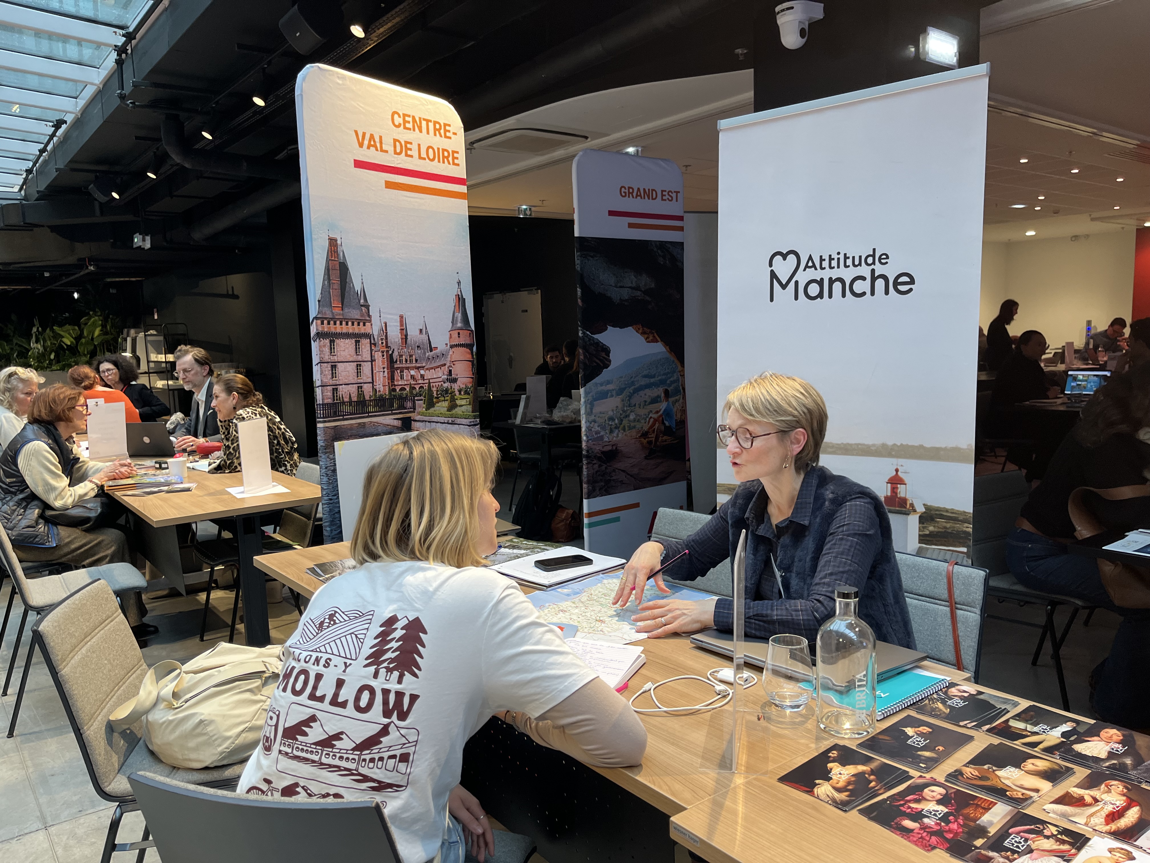 Sur le stand de Attitude Manche Photo : PB