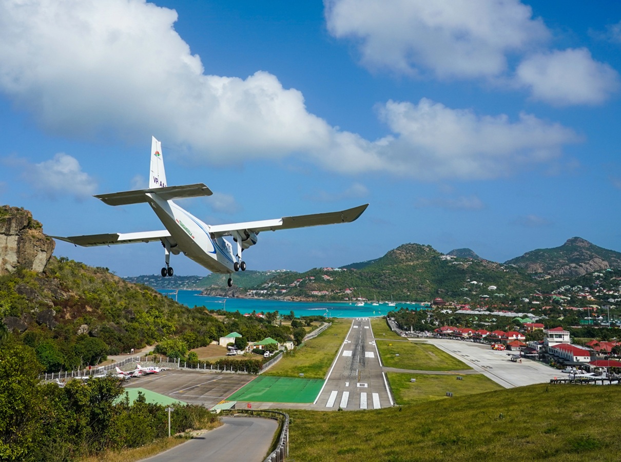 Outre-mer : taxes, coûts, infrastructures… pourquoi l’aérien est à la peine ? - Depositphotos.com Auteur zhukovsky