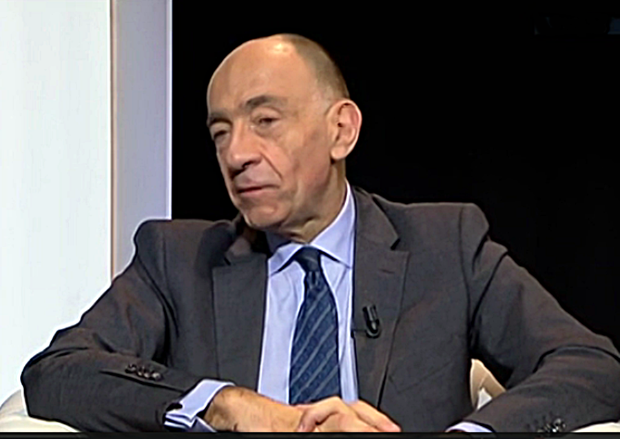 Depuis 1990, Air France a épuisé 7 Présidents. Jean-Marc Janaillac serait le dernier en date. Il est issu de la promotion Voltaire de l'ENA. La même que François Hollande... (photo captation d'écran) Depuis 1990, Air France a épuisé 7 Présidents. Jean-Marc Janaillac serait le dernier en date. Il est issu de la promotion Voltaire de l'ENA. La même que François Hollande... (photo captation d'écran)