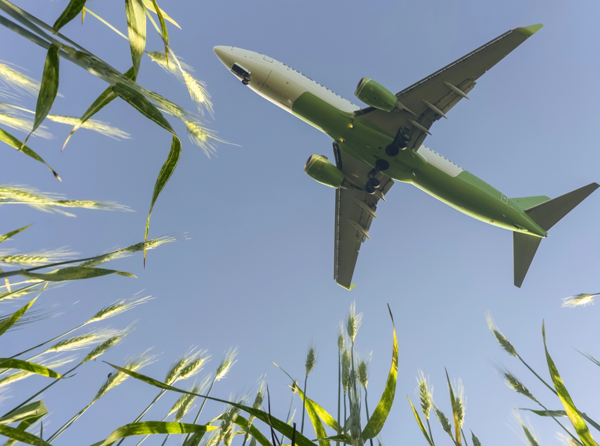 Aérien : le dernier rapport  d’Aéro Décarbo pour le Shift Project préconise une baisse du trafic aérien et le déploiement massif des SAF - Depositphotos.com @pustosh