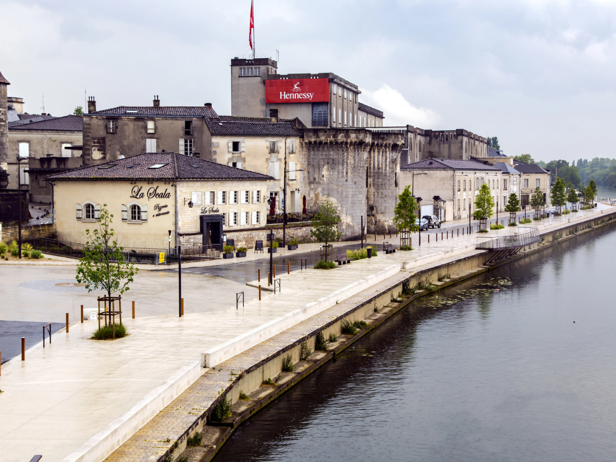 Cognac accueillera les 6 et 7 octobre 2026 la 11e édition de Destination Vignobles  - DepositPhotos.com, ursula1964