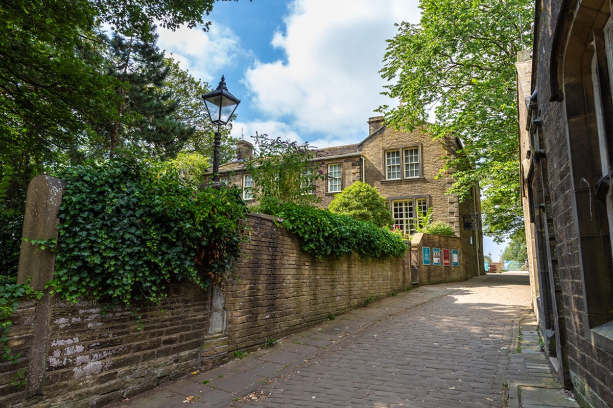 Le tourisme dans le village de Haworth, dans le Yorkshire, boosté par le film Hurlevent, adaptation moderne des Hauts de Hurlevent d’Emily Brontë - Depositphotos.com, bloodua