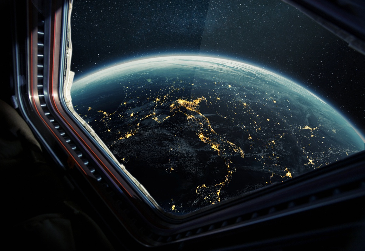 Michel Messager aborde, dans son dernier ouvrage, l’histoire du tourisme spatial de 1955 à 2025, soit 70 ans d'une extraordinaire épopée - DepositPhotos.com, alonesdj