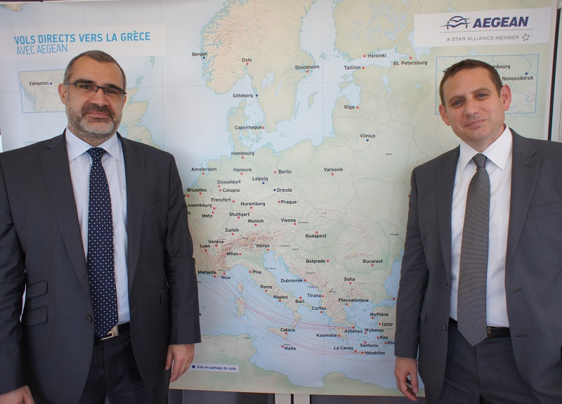 Pierre-Emmanuel Duband, directeur général pour la France et la Belgique et Tassos Raftopoulos, Directeur Réseau et Alliances d'Aegan Airlines ont fêté le lancement de la ligne Nice - Athènes - Photo CE