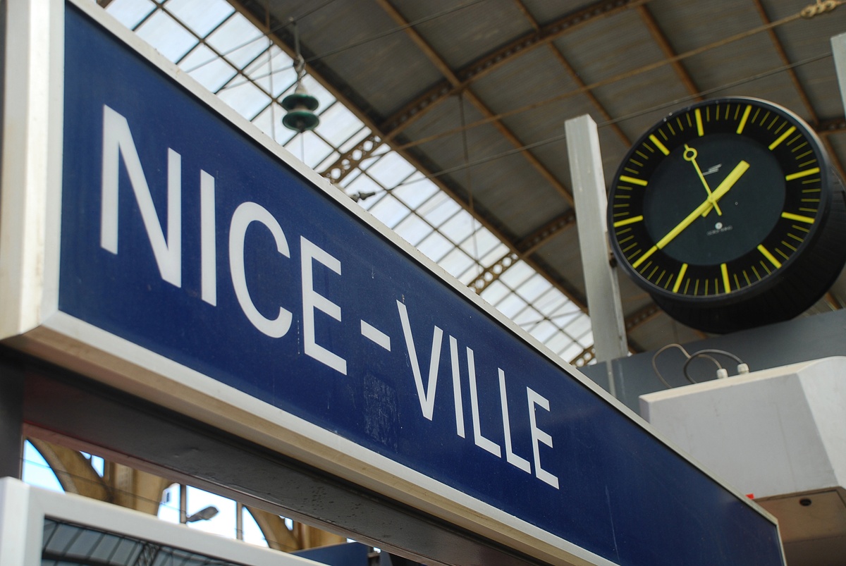 La circulation est interrompue entre Cannes et Les Arcs-Draguignan pour les TER, ainsi qu’entre Nice et Toulon pour les TGV INOUI, OUIGO et Intercités - DepositPhotos.com, BMG_Borusse