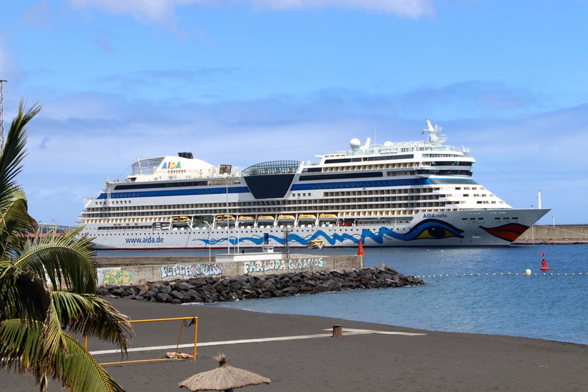 Contraints de quitter le Moyen-Orient, les croisiéristes se tournent vers d’autres destinations, notamment Les Canaries. @depositphotos/Mayerberg