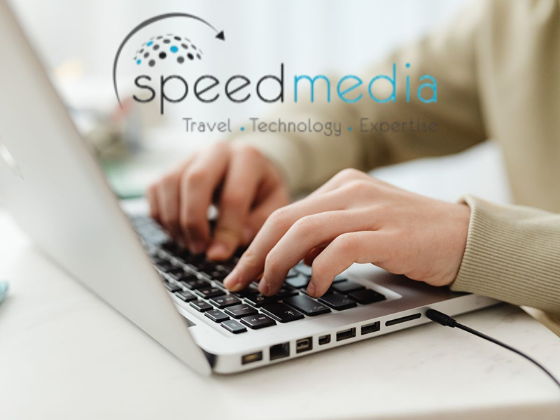 © Canva - Penguin World