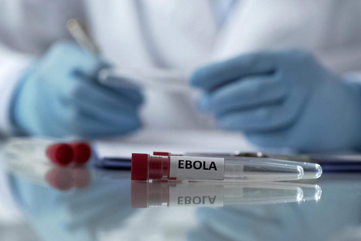 Les États-Unis durcissent les contrôles sanitaires pour les voyageurs en provenance d’Ouganda, de République démocratique du Congo et du Soudan du Sud, touchés par le virus Ebola. @depositphotos/motortion
