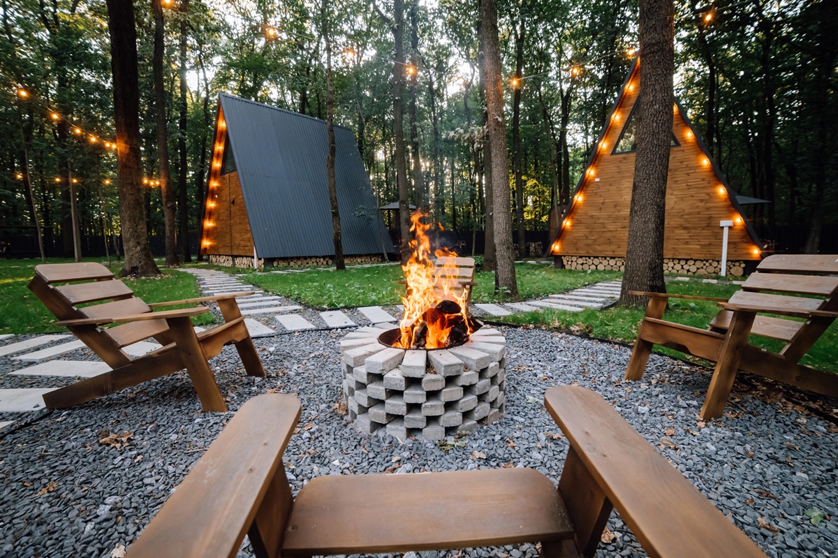En quelques années, le glamping et les campings ont capté une clientèle métropolitaine CSP+ traditionnellement orientée vers l'hôtellerie - DepositPhotos.com, bondvit
