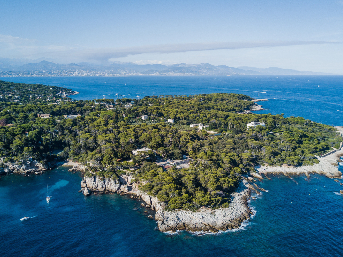 Cap d’Antibes Beach Hotel intègre le portefeuille mondial de partenaires du réseau Virtuoso - DepositPhotos.com, davidzfr