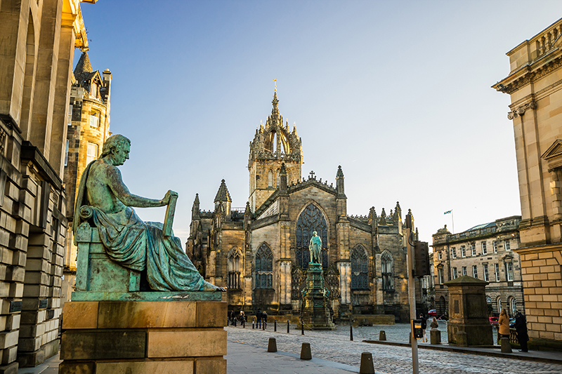 Royal Mile / Édimbourg © AdobeStock