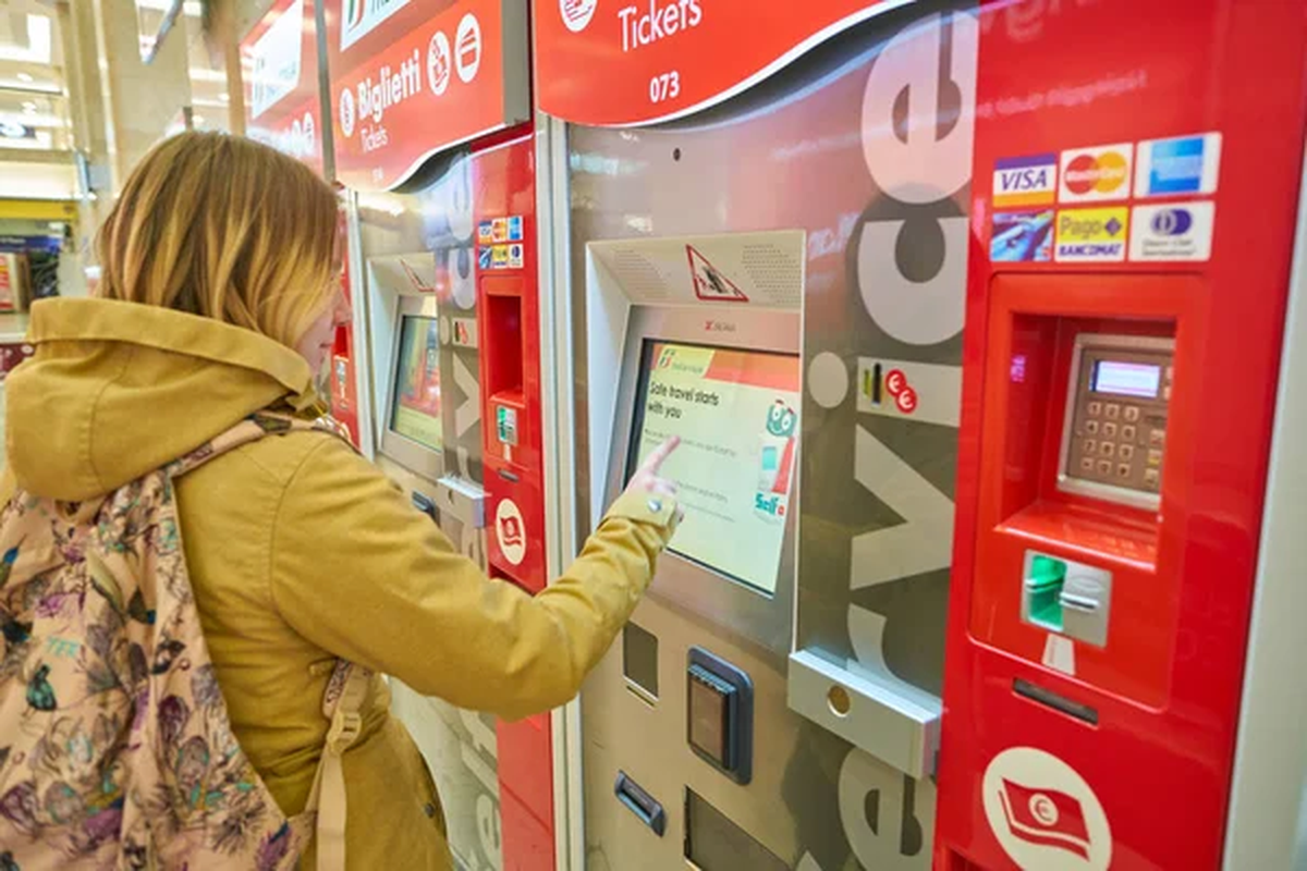 Trenitalia en France accepte désormais les paiements par carte American Express, Depositphotos.com Photo by teamtime