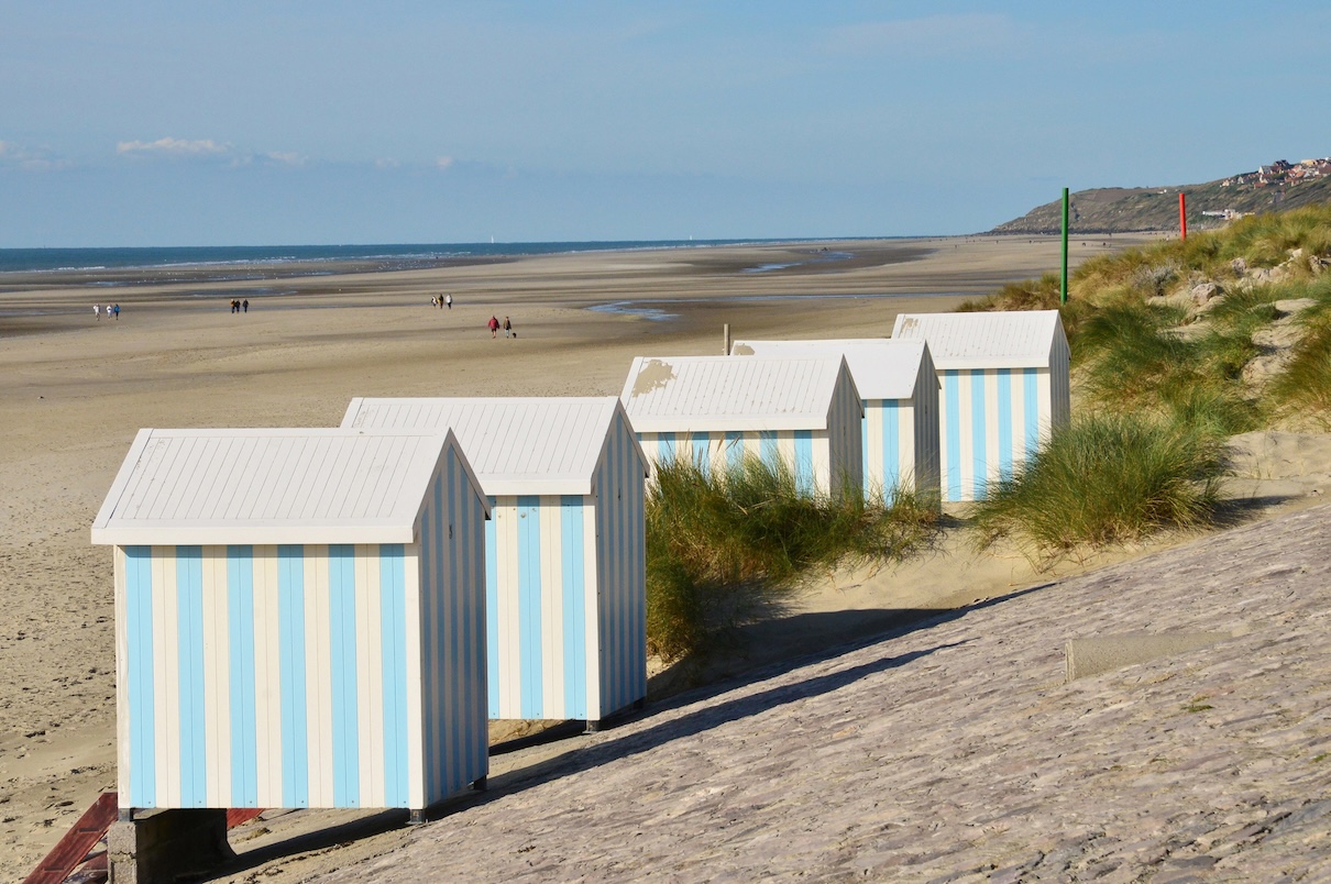 Pas-de-Calais Tourisme lance sa campagne estivale "Cet été, on joue à domicile" - Depositphotos.com, packshot