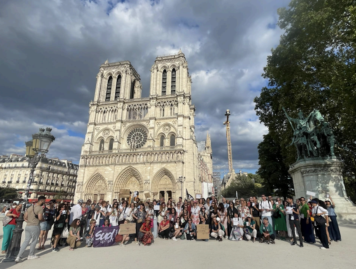 La contestation monte autour de l'accès à la cathédrale Notre-Dame de Paris - Photo : Marie Segura