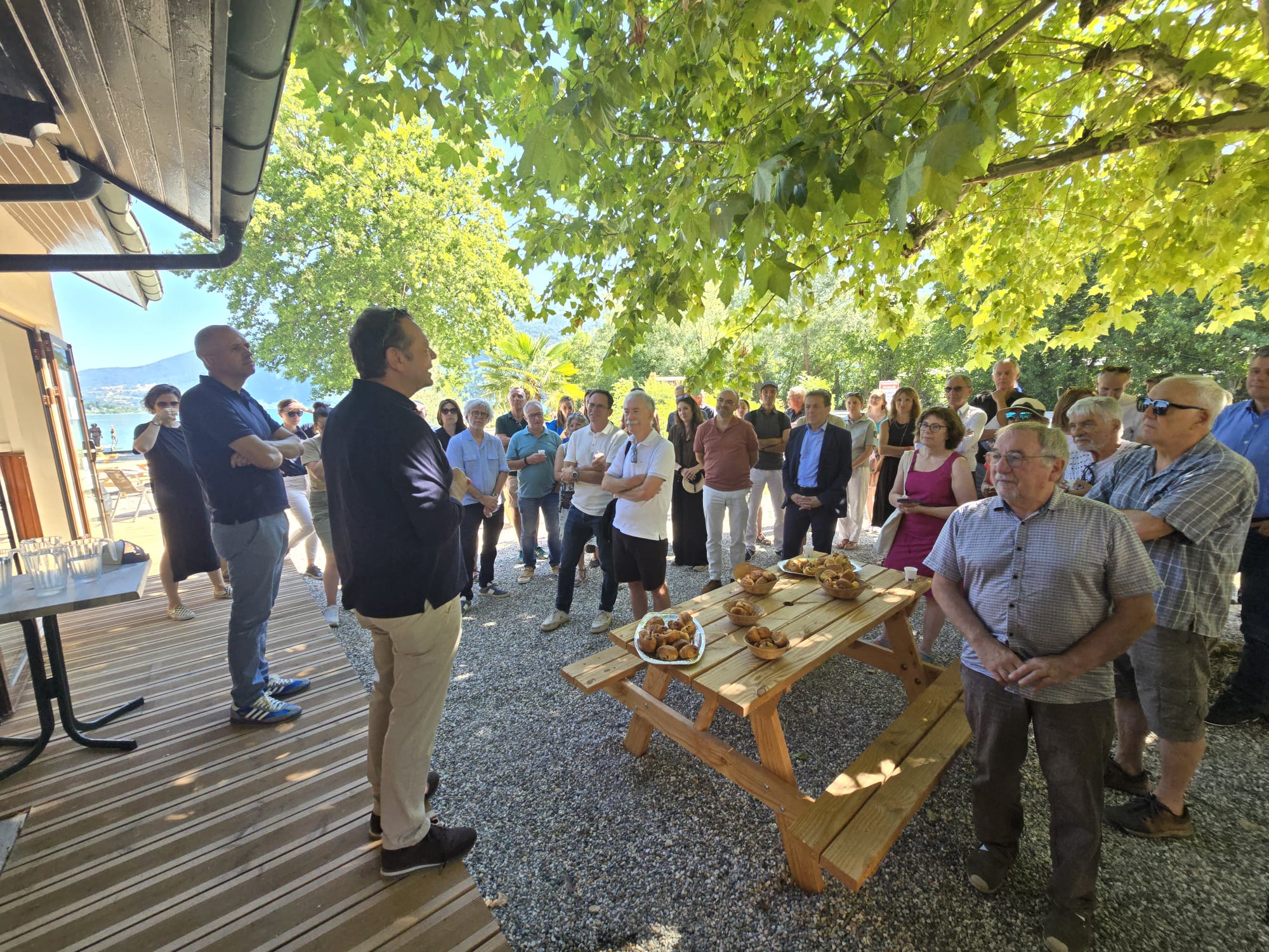 Philippe Bossanne et Axel Pénin, directeur général d'OnlyCamp lors de l'inauguration du camping OnlyCamp Le Ferrand - Photo CE