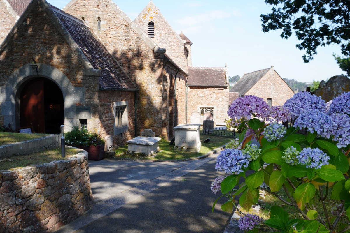 l’église de Saint-Brélade. Photo : C.Hardin
