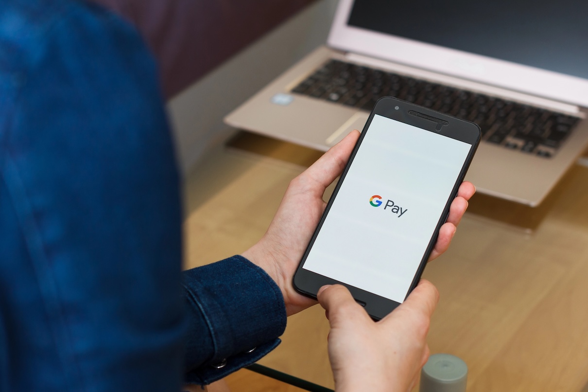 SNCF Connect intègre Google Pay pour simplifier le paiement des trajets - Depositphotos.com @rss.vladimir@gmail.com