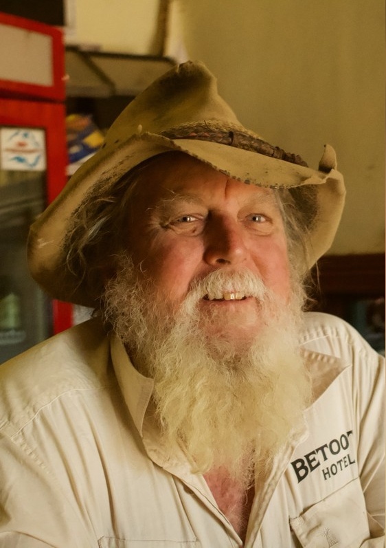 Robert « Robbo » Haken, au Betoota Hotel : « More French people ! Tell them to come over here. » - Photo : Sébastien Cros / WeTravelAustralia