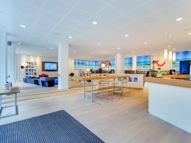 L'ouverture d'un TUI Store en regroupant d'anciennes agences Marmara, Nouvelles Frontières ou Aventuria ne provoque pas de licenciements mais a tout de même des conséquences sociales pour le groupe - Photo : TUI France L'ouverture d'un TUI Store en regroupant d'anciennes agences Marmara, Nouvelles Frontières ou Aventuria ne provoque pas de licenciements mais a tout de même des conséquences sociales pour le groupe - Photo : TUI France