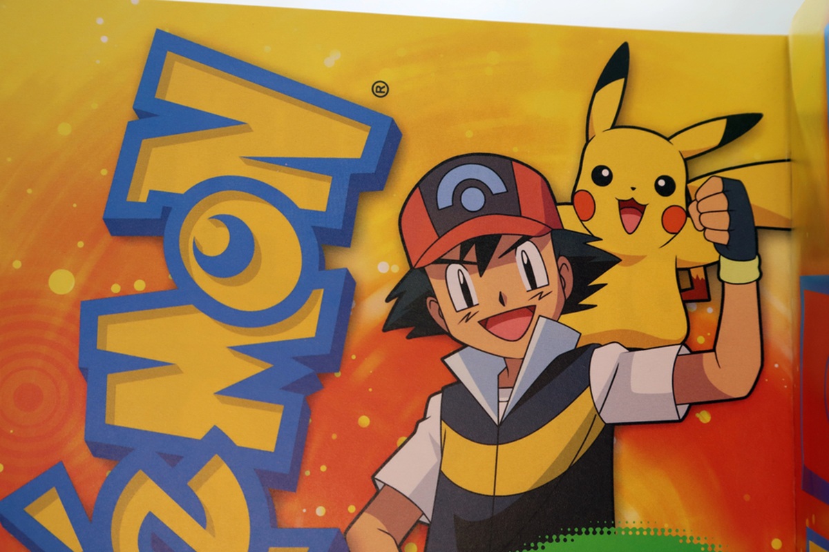 Pokémon pousse l’expérience immersive jusqu’au bout avec une capsule-hôtel en forme de Poké Ball géante, installée à Hokkaido, au Japon. @depositphotos/cfg1978