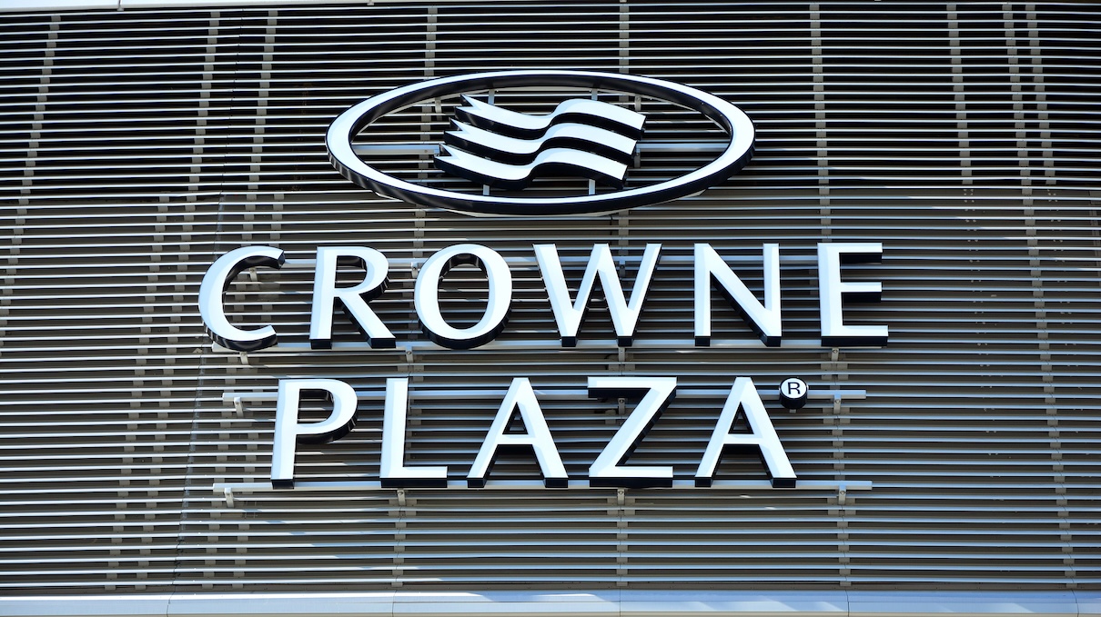 Crowne Plaza, marque premium d’IHG Hotels & Resorts, renforce son implantation en France - Depositphotos.com @grand-warszawski