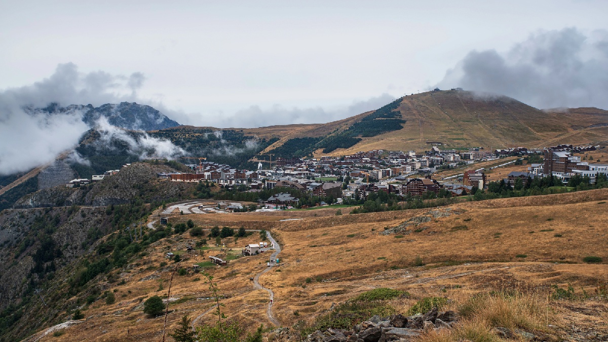PLF 2027 : les stations de montagne dénoncent de nouvelles contraintes financières - Depositphotos.com ccile.ducrot.orange.fr