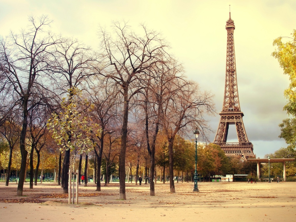 Le 28 octobre Quito présentera son roadshow à Paris.    DepositPhotos.com/outline205