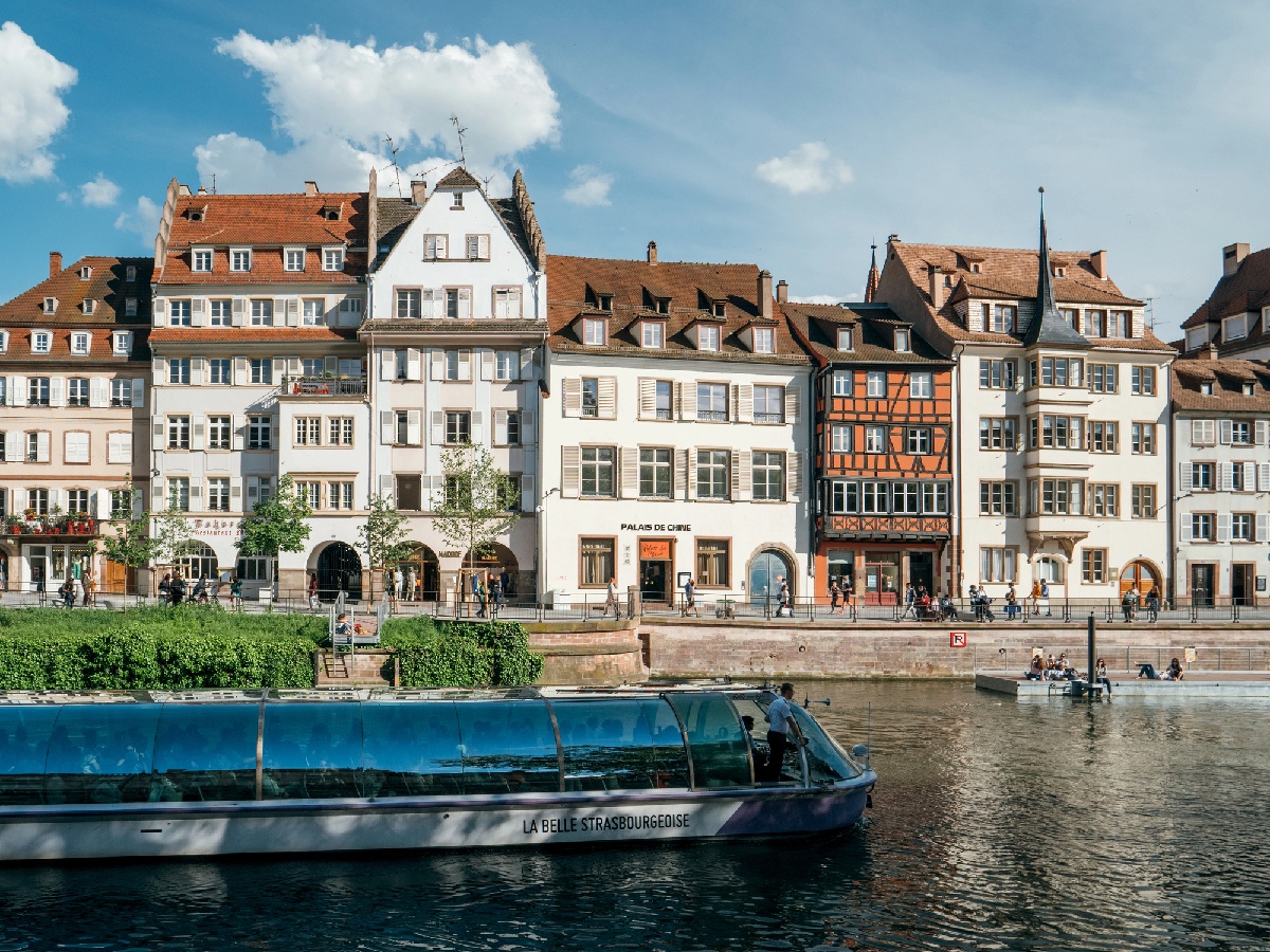 Strasbourg Art Week : Batorama propose deux croisières inédites autour de l'art - Depositphotos.com Auteur VogelSP