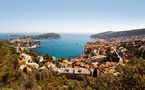 Président de la métropole Côte d'Azur, Christian Estrosi a intimé l'ordre au capitaine du Voyager of the Seas de quitte la rade de Villefranche - Depositphotos.com Auteur kanuman