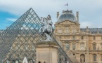 Le Louvre : buzz, selfies et bijoux volés, symptômes d’un géant fragilisé ? [ABO]