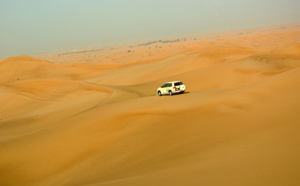 II. Dubaï : derrière la city, le désert