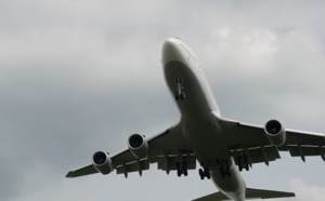 Aérien : "les compagnies doivent faire l'effort pour réduire leurs émissions de CO2"