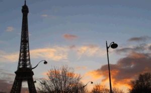 La Case de l'Oncle Dom : miroir, mon beau miroir... suis-je encore la plus belle ? La Case de l'Oncle Dom : miroir, mon beau miroir... suis-je encore la plus belle ?