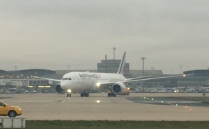 Air France : le premier Boeing 787 se pose à Paris CDG (Vidéo)